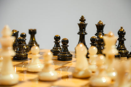 Granadas Amethyst Glow Chess Set – close-up of the LED backlight glow through the resin