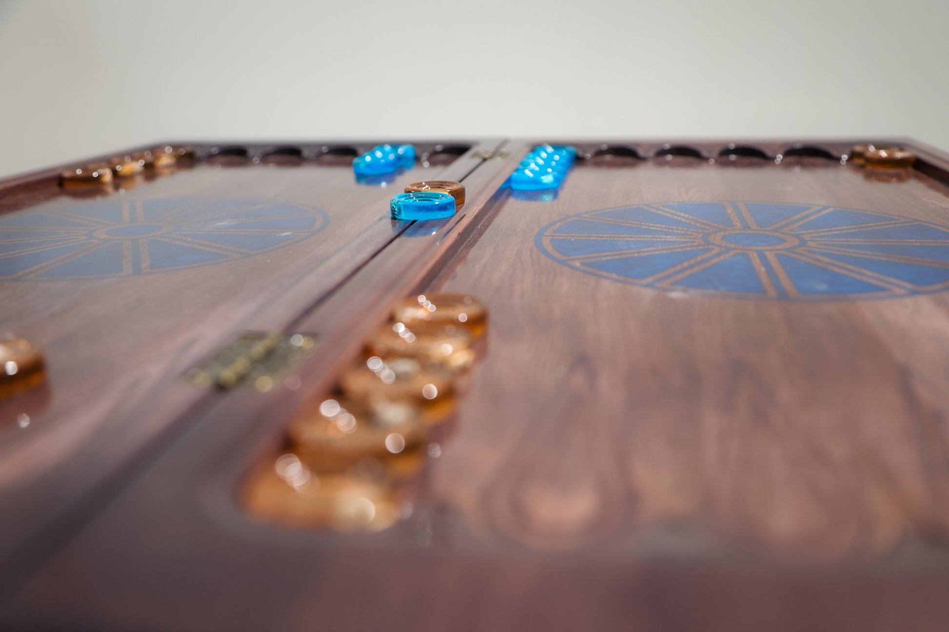 Granadas Backgammon Set – lifestyle photo in a home interior setting