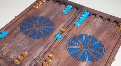 Granadas Backgammon Set – full board open with checkers and dice, front view