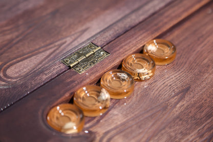 Granadas Backgammon Set – close-up of the wood and epoxy resin pattern on the board surface