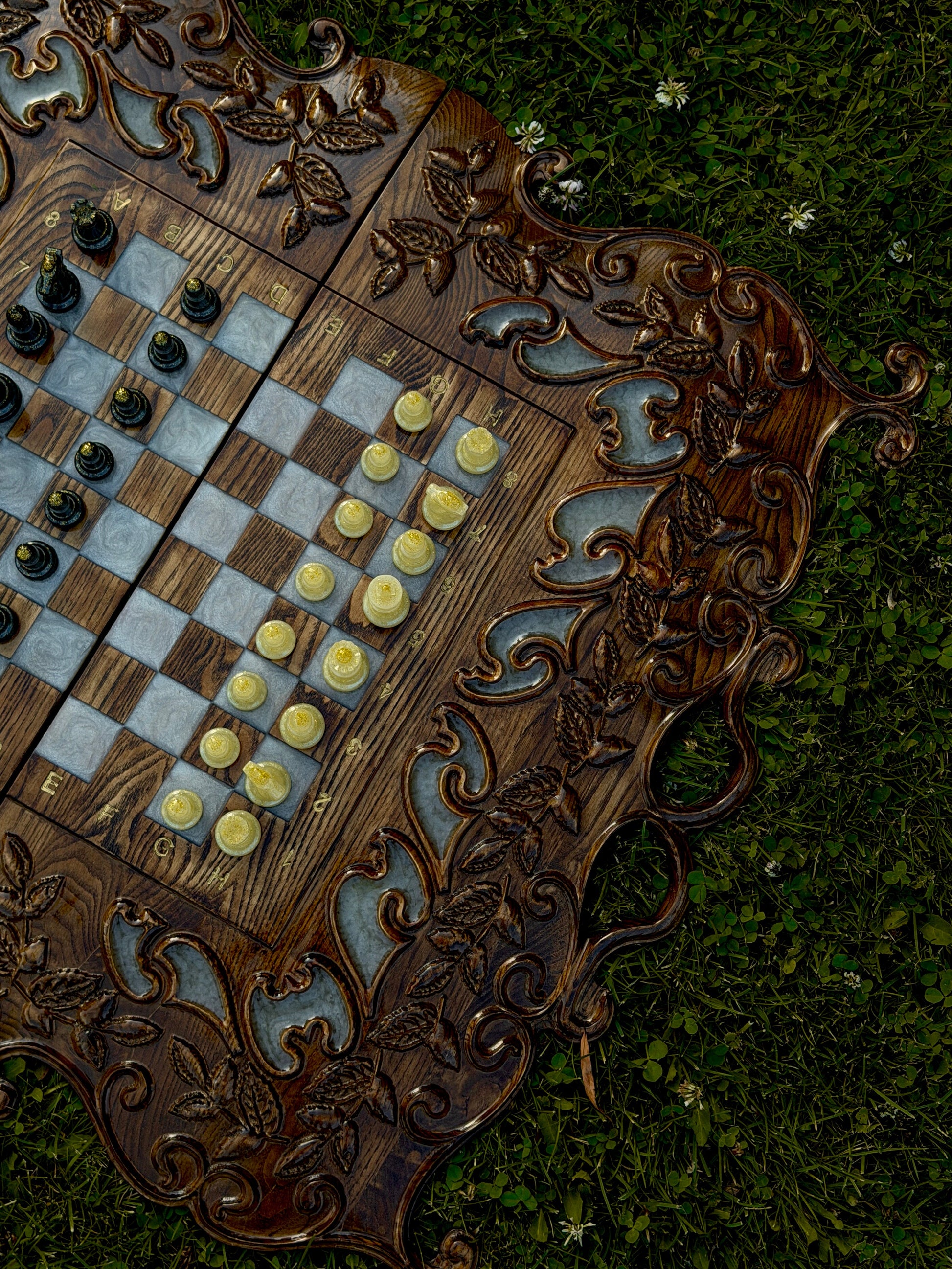Royal Grove – 2-in-1 Handcrafted Wood & Epoxy Chess & Backgammon Set Granadas.store