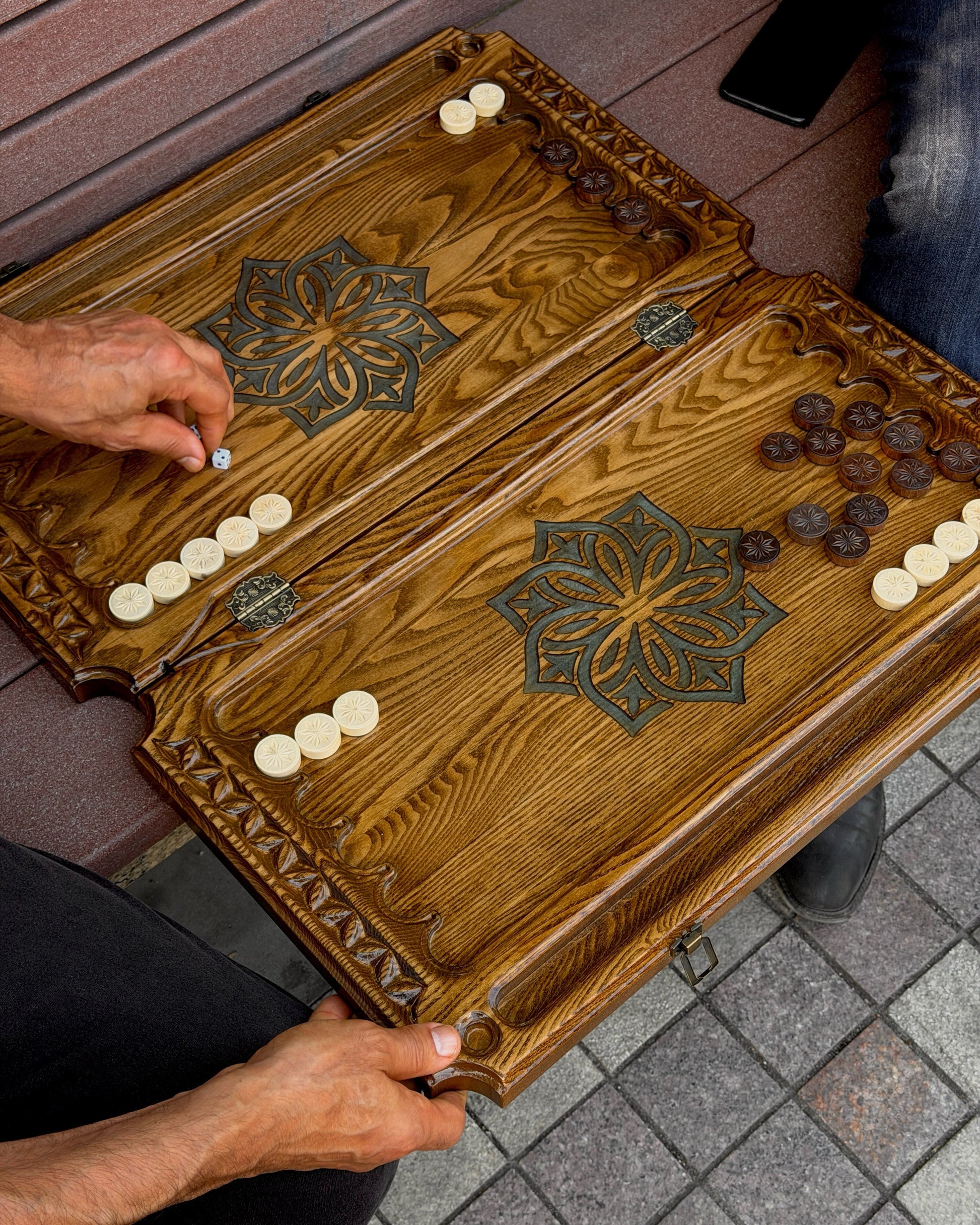 Ararat Heritage – Handcrafted Carved Wood & Epoxy Backgammon Set Granadas.store